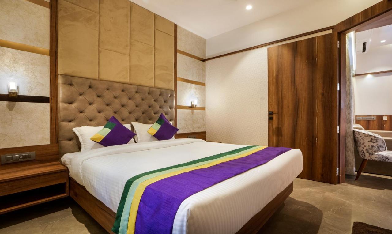 Treebo Premium Savera Inn Mumbai Exterior foto